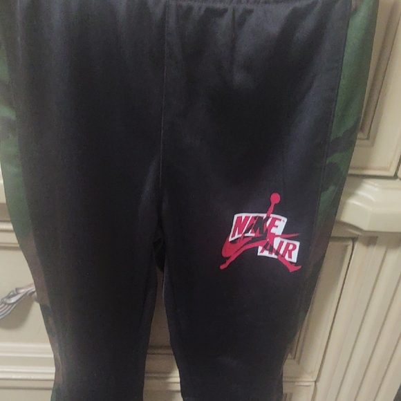 Nike Boy's Camo Jacket and Pants Set NWOT - Picture 6 of 14